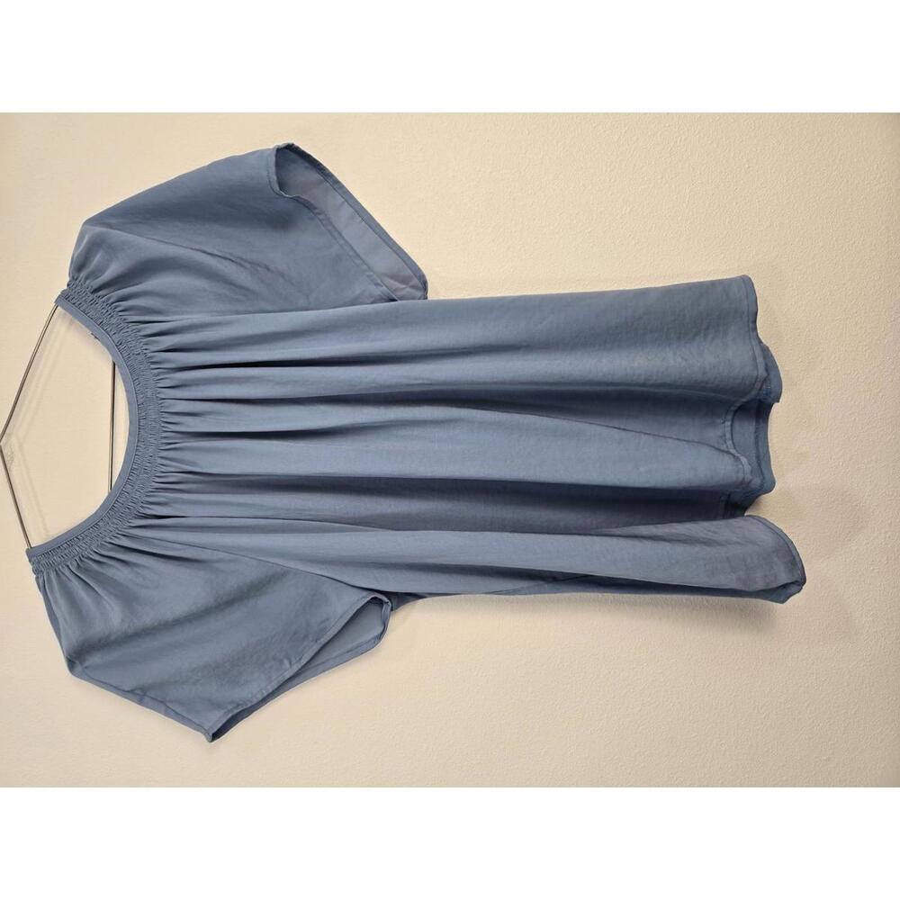 LOFT Outlet Women's Light Blue flowy work blouseTop - Size S